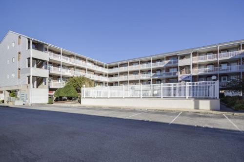 Apartamento Tiffanie By The Sea D322 Condo