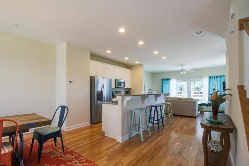 Broad Marsh Beach House II