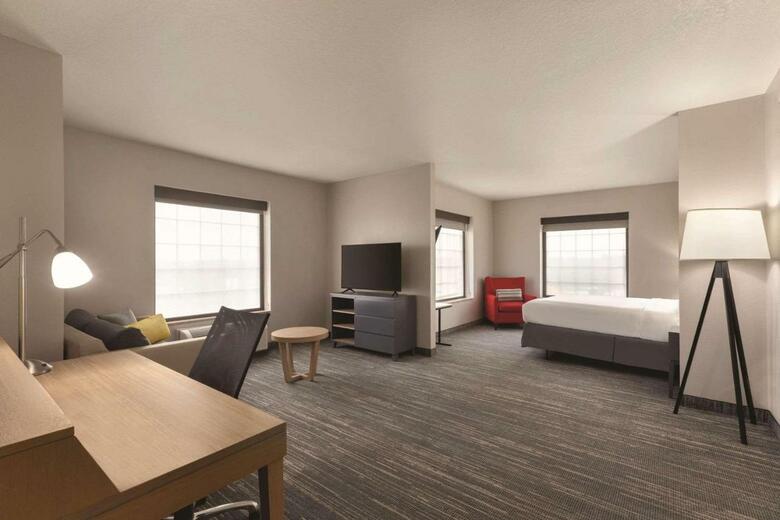 Hotel Holiday Inn Express Tampa Stadium Apt
