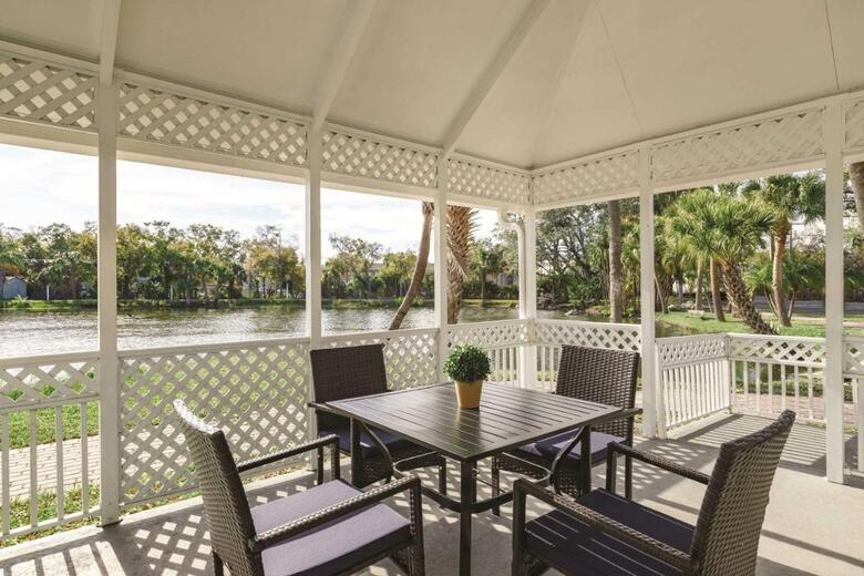 Hotel Holiday Inn Express Tampa Stadium Apt