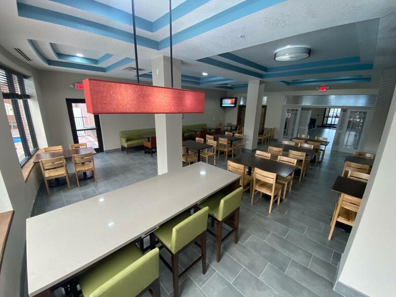 Hotel Holiday Inn Express Tampa Stadium Apt