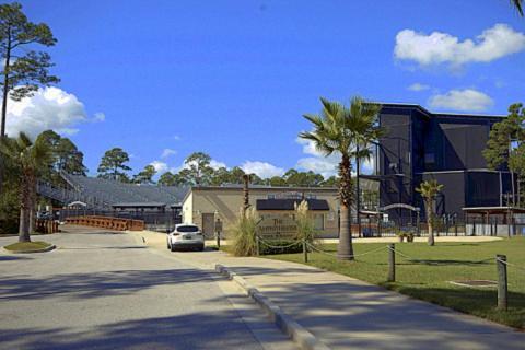 Wharf 411 Apartment