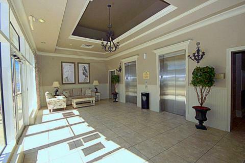 Wharf 412 Apartment