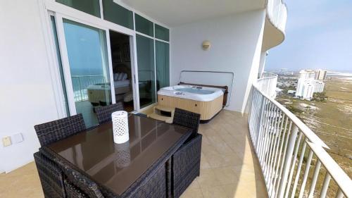 Turquoise Place C1504