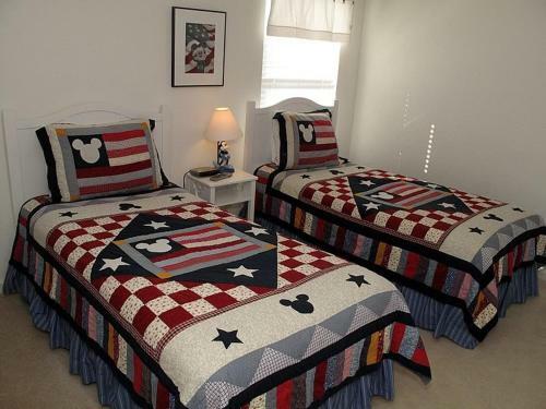 Comrow Villa 7716
