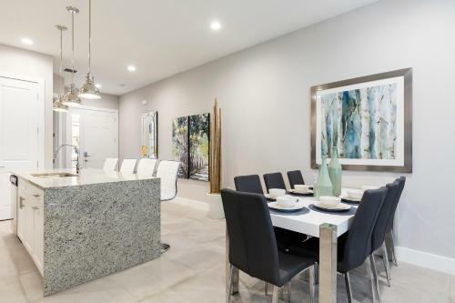 Summerville Resort By Columbia Management