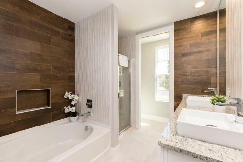 Summerville Resort By Columbia Management