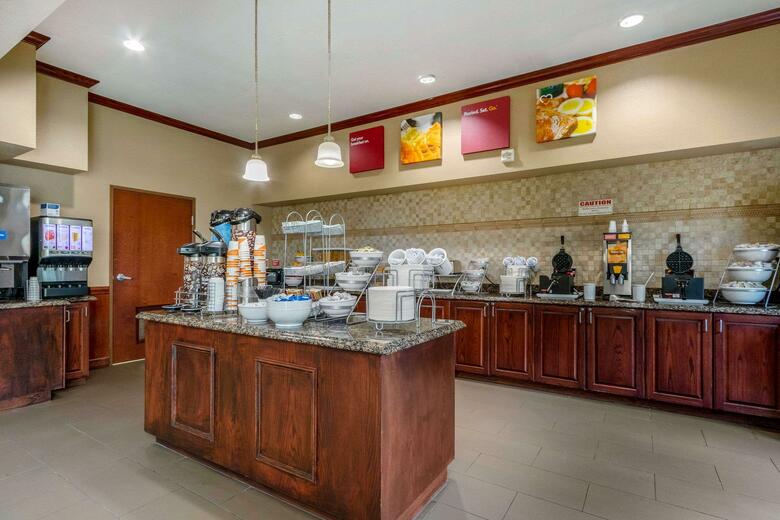 Hotel Comfort Suites Central