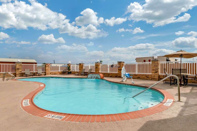 Hotel Comfort Suites Central