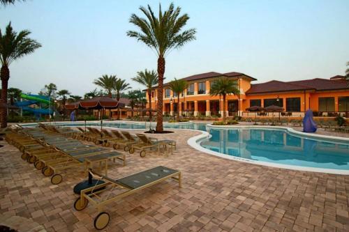 Regal Oaks Resort By Blue Ribbon Management