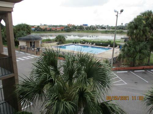 Hotel Quality Inn & Suites By The Lake