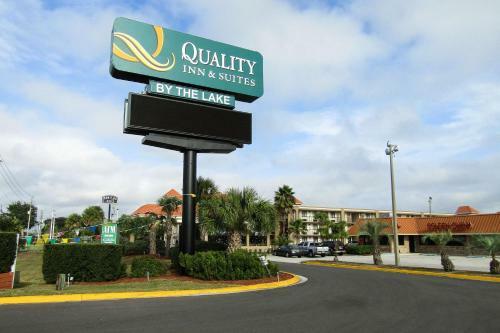 Hotel Quality Inn & Suites By The Lake