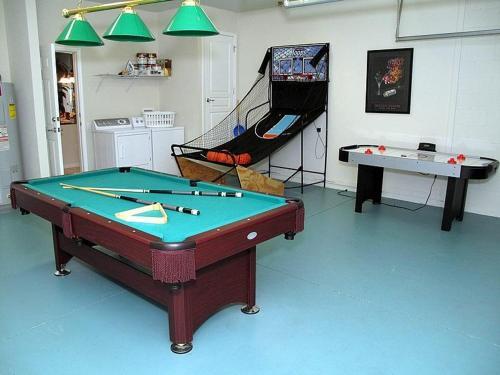 Villa Windsor Hills Four Bedroom House With Private Pool Com8