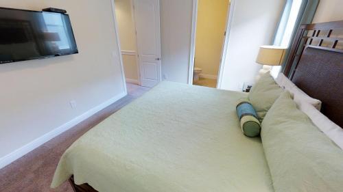 Six Bedrooms With Private Pool (1744)