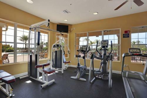 Shoreway Loop L 2004-two Bedroom Apartment