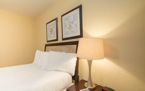Shoreway Loop L 2004-two Bedroom Apartment