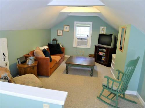 64 Rock Harbor - 3 Bedroom