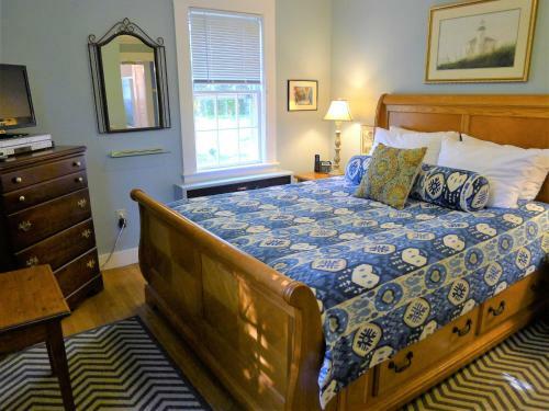 64 Rock Harbor - 3 Bedroom