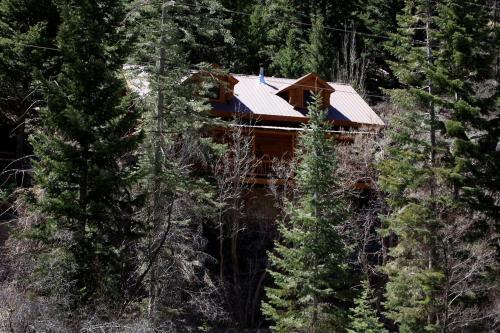 Kendall 444 Cabin