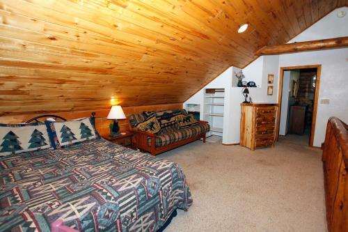Kendall 444 Cabin