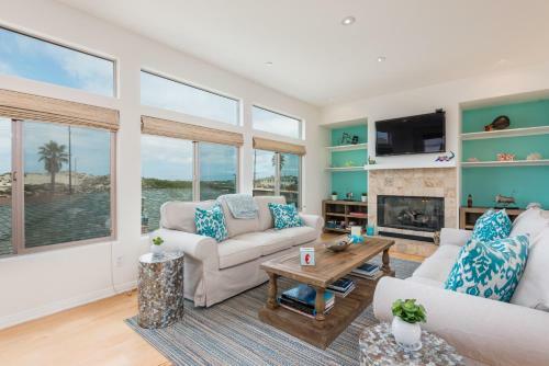 5212 Reef Way Home