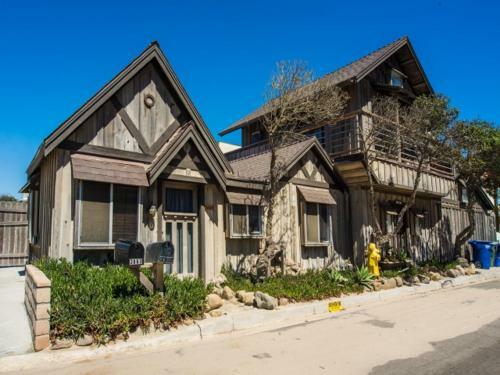 3860o - 610855 Hollywood Beach Shack