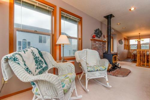 Two Views Vacation Home