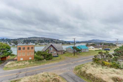 Two Views Vacation Home