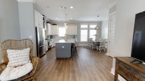 Harbor Island - 306 Four-bedroom Holiday Home