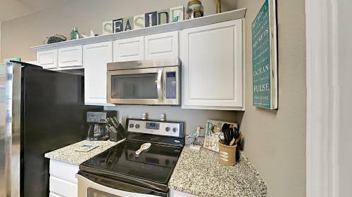15233 Beach Way Drive Townhome Townhouse