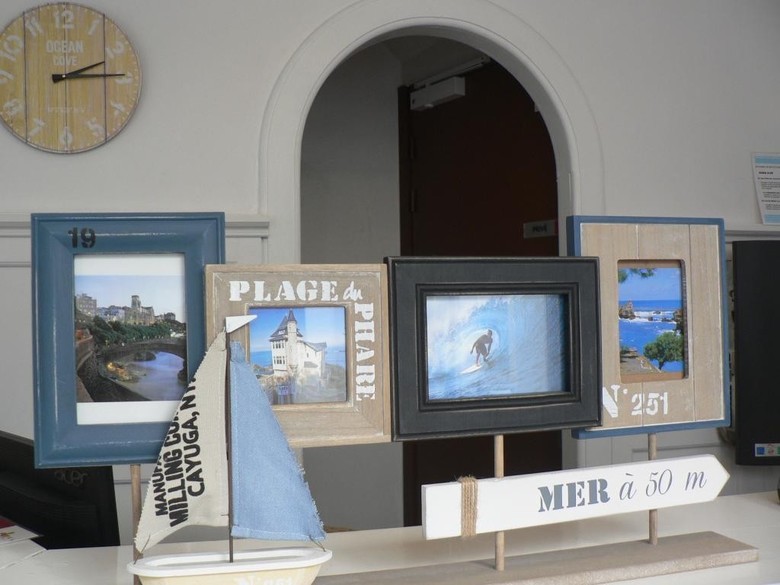 Hotel H�tel Des Aliz�s