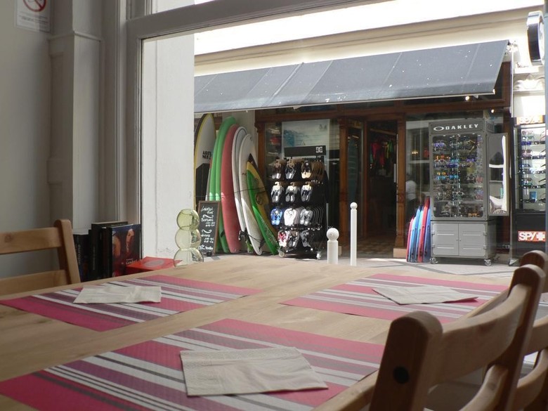 Hotel H�tel Des Aliz�s