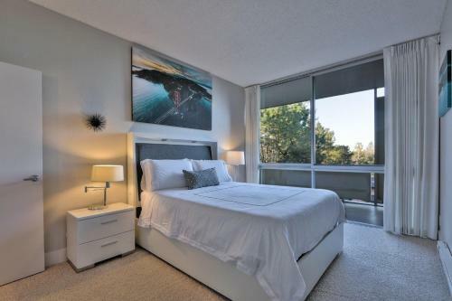 Urban Flat Apartments @ Palo Alto Central