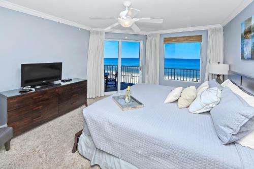 Apartamento Marisol Beachfront Resort 302 - 1039474 Condo