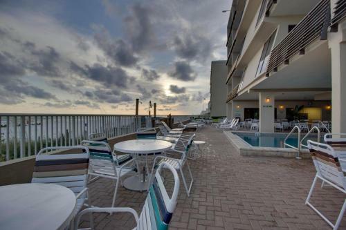 Gulf Gate 402