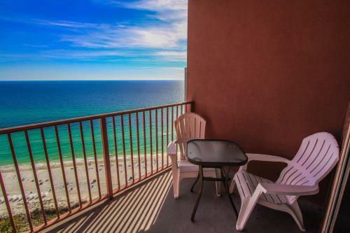 Aparthotel Shores Of Panama Resort