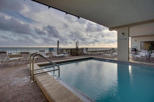 Gulf Gate Unit #212