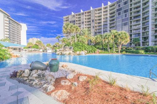 Edgewater Golf Villa #1509