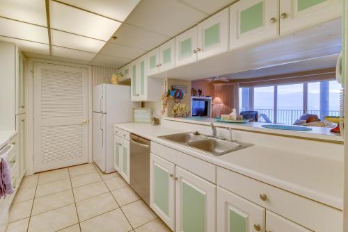 Long Beach Resort #t2-304