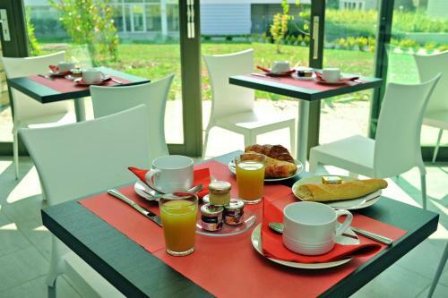 Hotel Park & Suites Confort Grenoble - Meylan