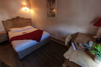 Hotel Bristol