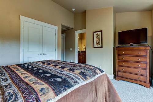 Bear Hollow Home #5557