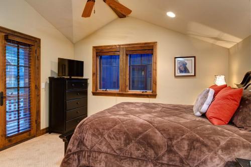 Abode At Quit 'n Time