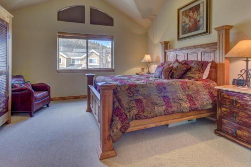 Big Bear Hollow House