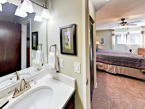 2148 Apache Trail Townhouse #11