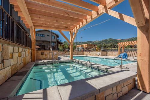 Hotel Blackstone By Luxury Mountain Destinations Llc