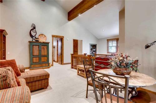 Red Pine Residence