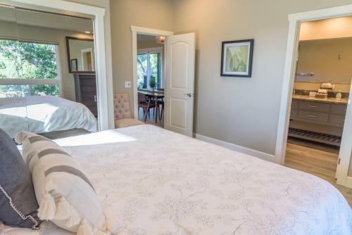 Deer Mountain Retreat