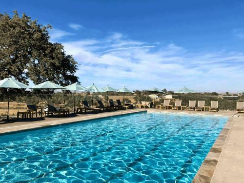 Cava Robles Rv Resort