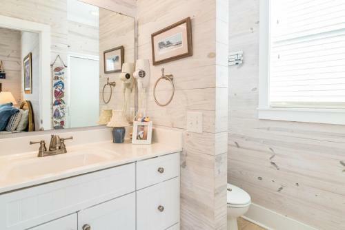 Carolina Corner Home